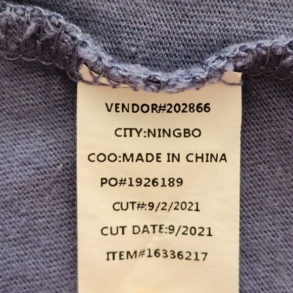 Walt Disney World Graphic T-Shirt Size XS 50th Anniversary Blue Long Sleeve - Picture 8 of 9